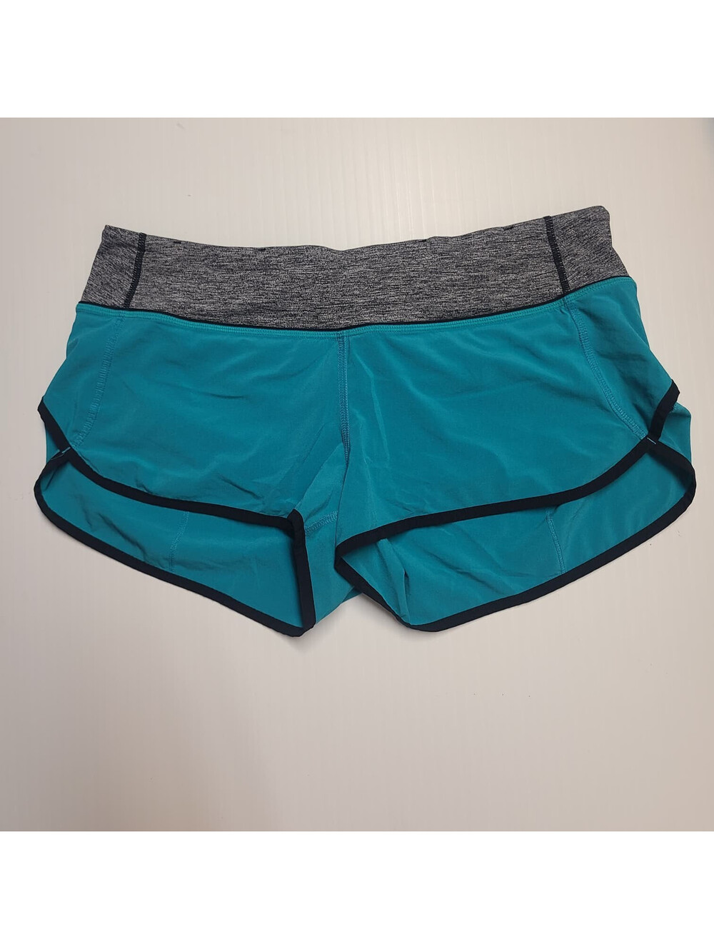 Lululemon Athletica Aqua Blue Shorts Size 8